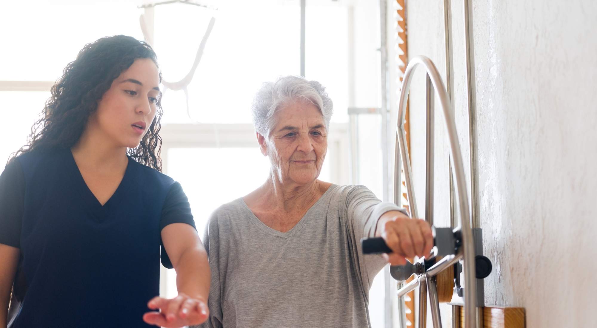 5-benefits-of-physical-therapy-for-seniors-in-motion-o-c